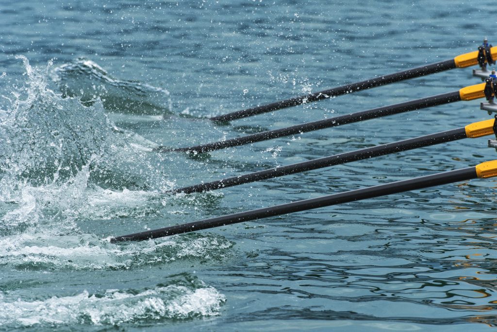 Valizant Close up of rowing oars